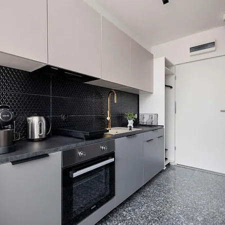 Reymonta 24 Z Pieknym Widokiem Na By Renters